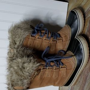 Sorel Joan of Arctic Boots Size 9.5